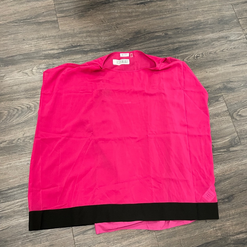 Beautiful DKNY Silk Top - Picture 2 of 5